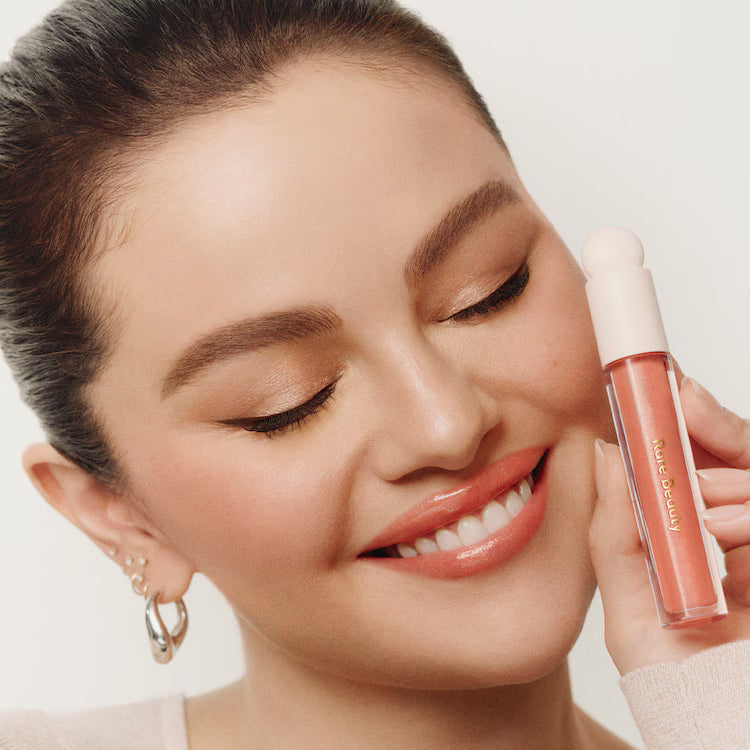 Positive Light Luminizing Lip Gloss - Lip gloss with long-lasting shine