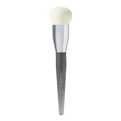 Huda Beauty Base Brush - foundation brush
