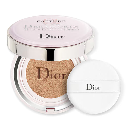 Capture Dreamskin Moist & Perfect Cushion SPF 50 PA+++ - Pores & Radiance