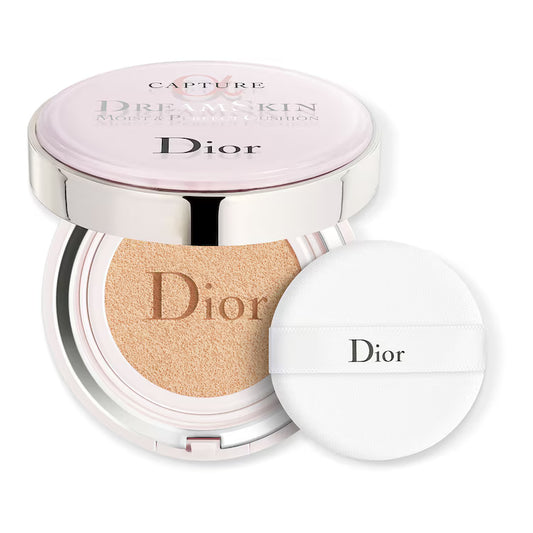 Capture Dreamskin Moist & Perfect Cushion SPF 50 PA+++ - Pores & Radiance